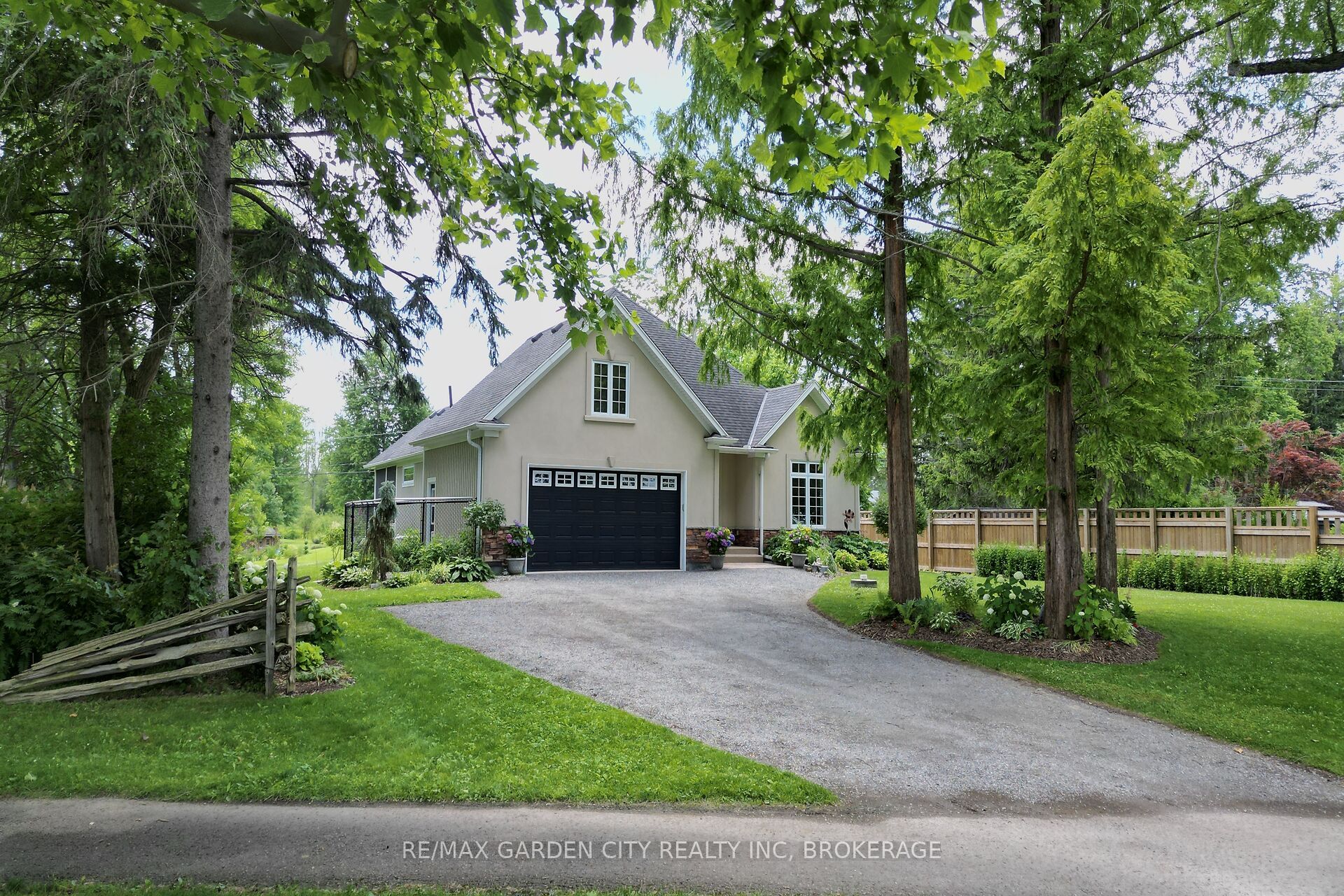 3089 Niagara River Parkway