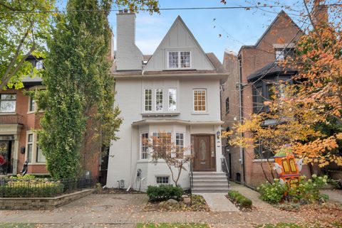 7 Binscarth Road Toronto ON M4W 1Y2