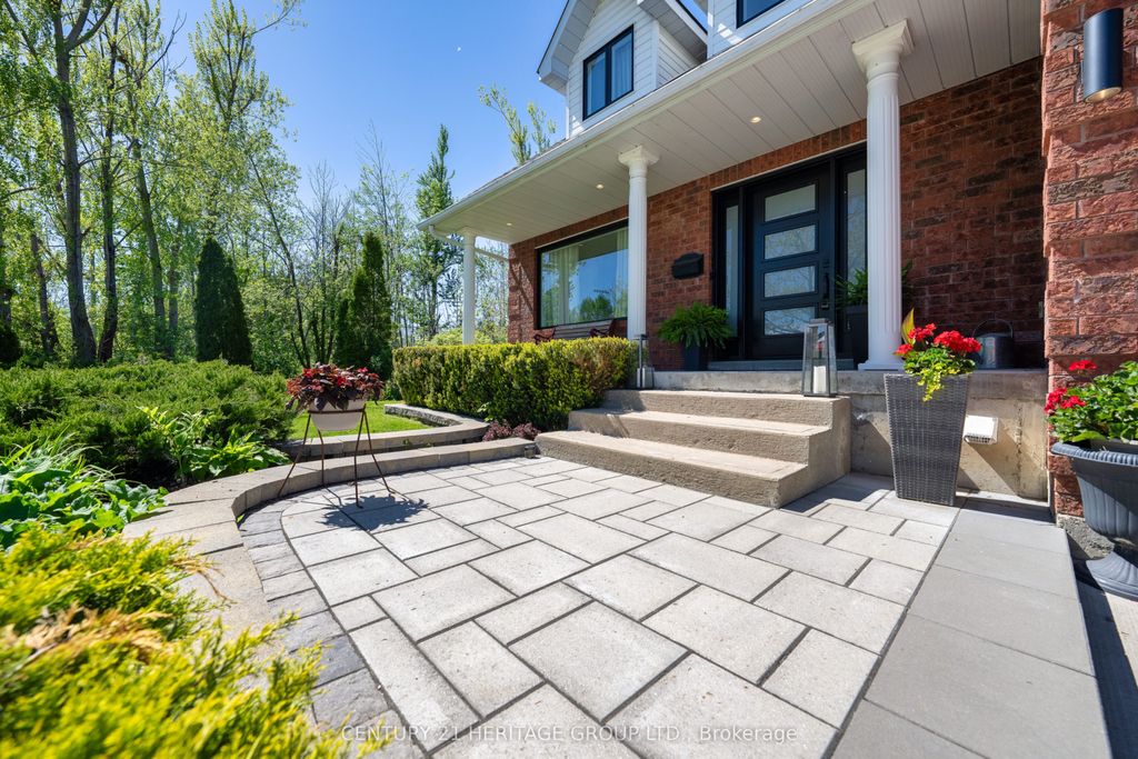 Photo of 164 Cheltenham Road, Barrie, ON L4M 6S5 (MLS # S13210876)