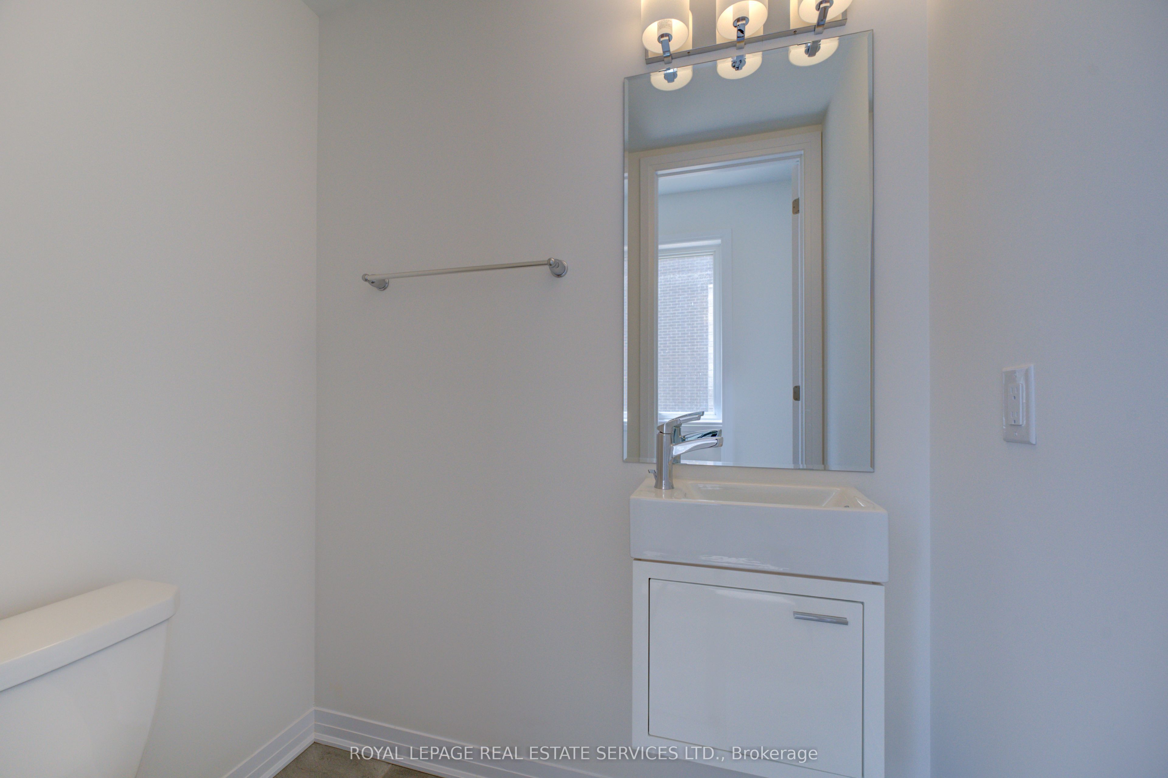3222 Crystal Drive