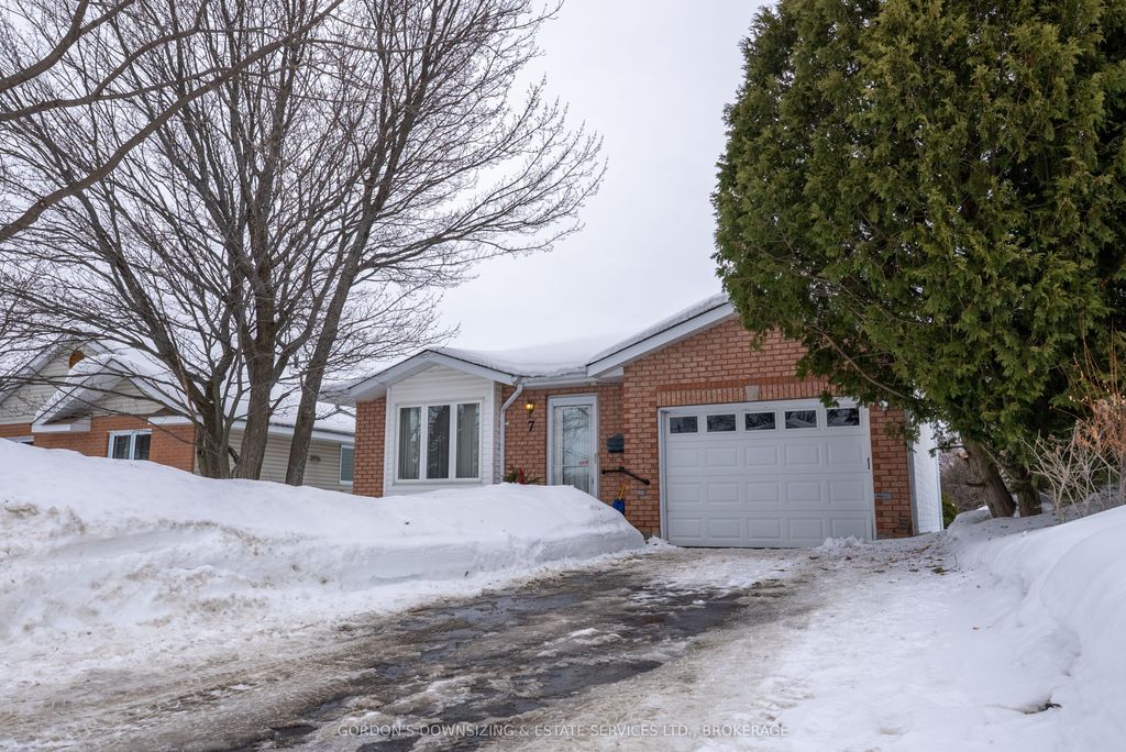 Photo of 7 Pebblehill Place, Greater Sudbury, ON P3E 5Y9 (MLS # X12815864)