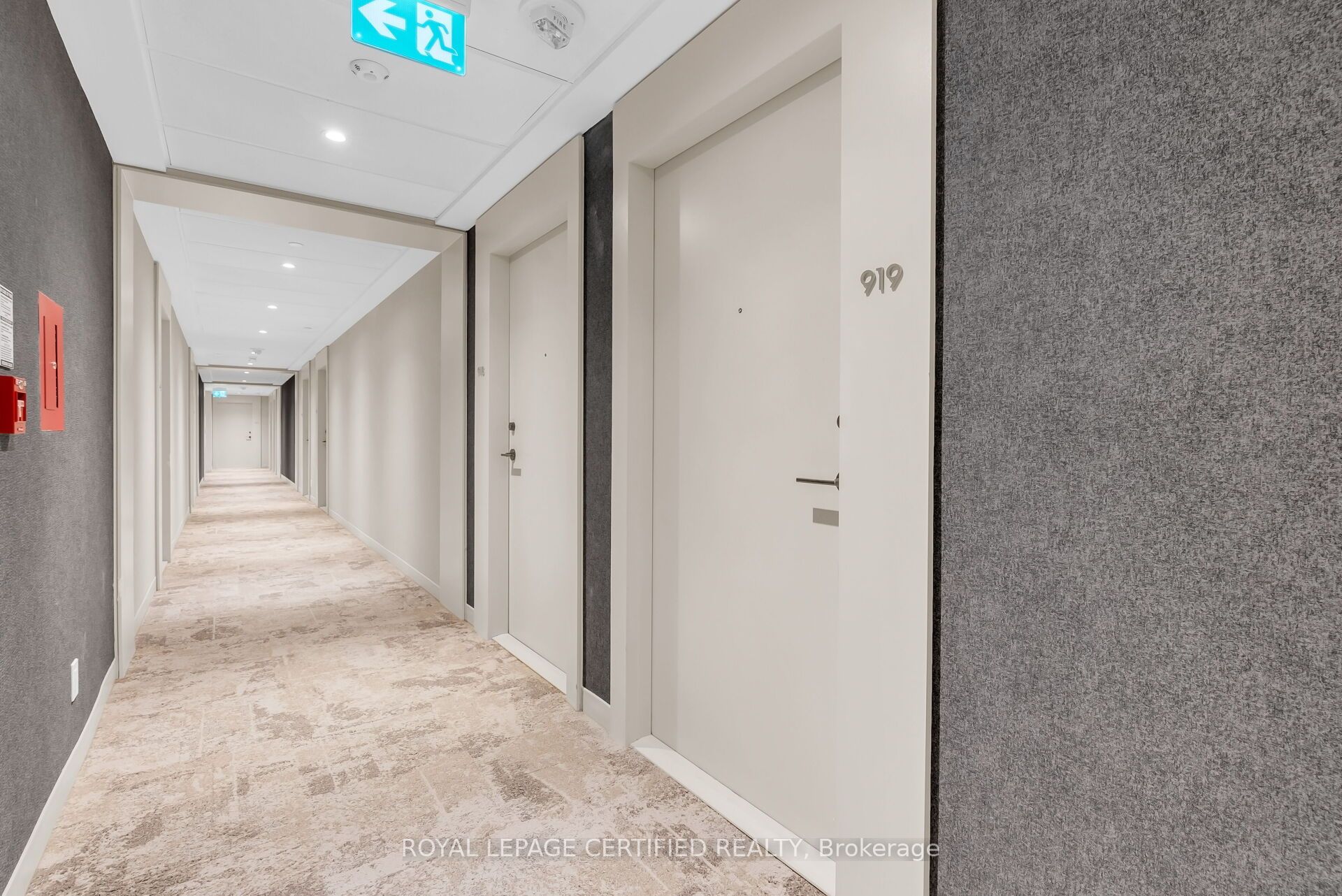 2020 Bathurst Street 919