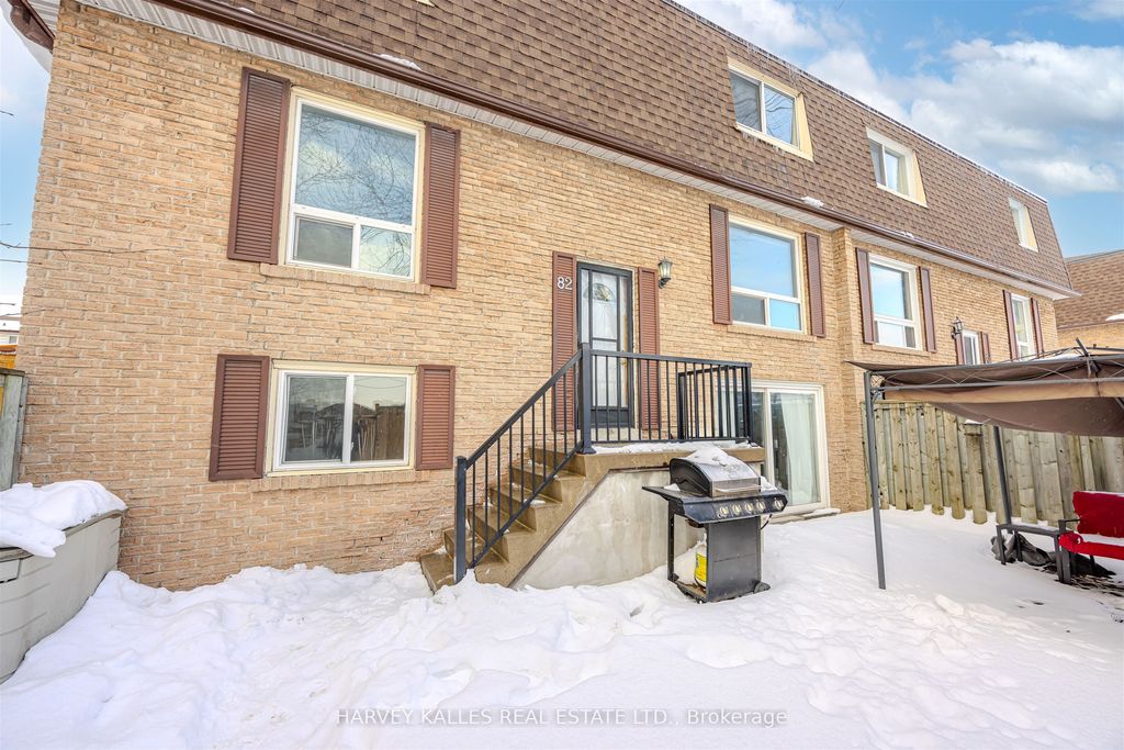 Photo of 321 Blackthorn Street #82, Oshawa, ON L1K 1L3 (MLS # E12760074)