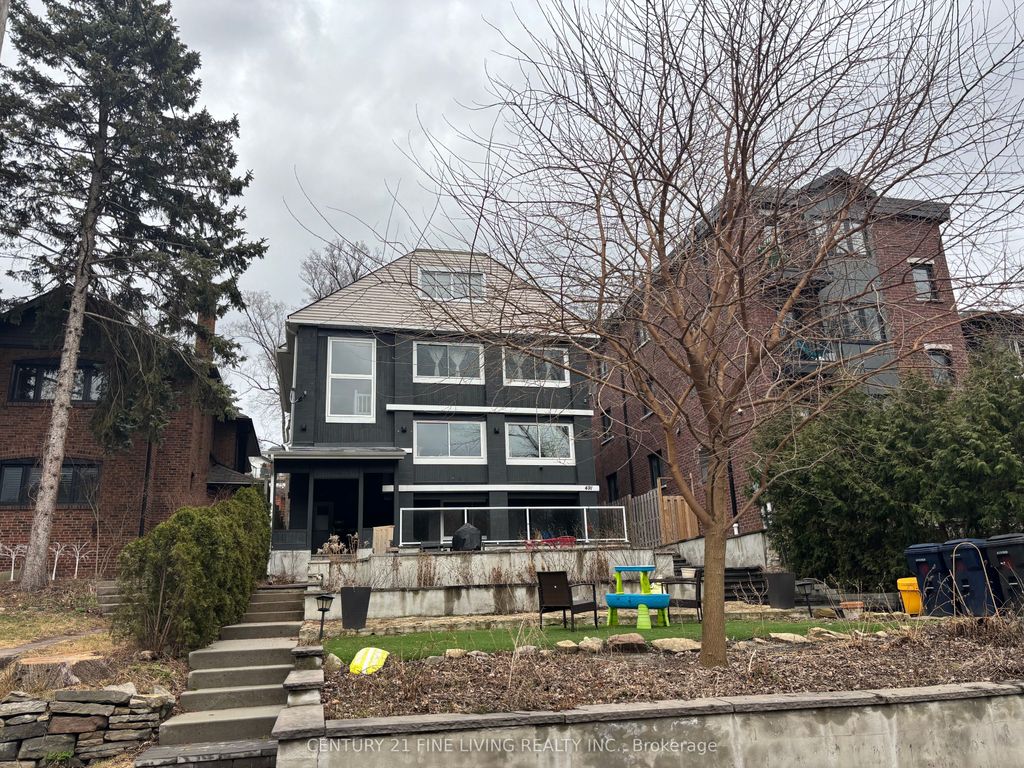 Photo of 491 PARKSIDE Drive, Toronto, ON M6R 2Z9 (MLS # W13529384)