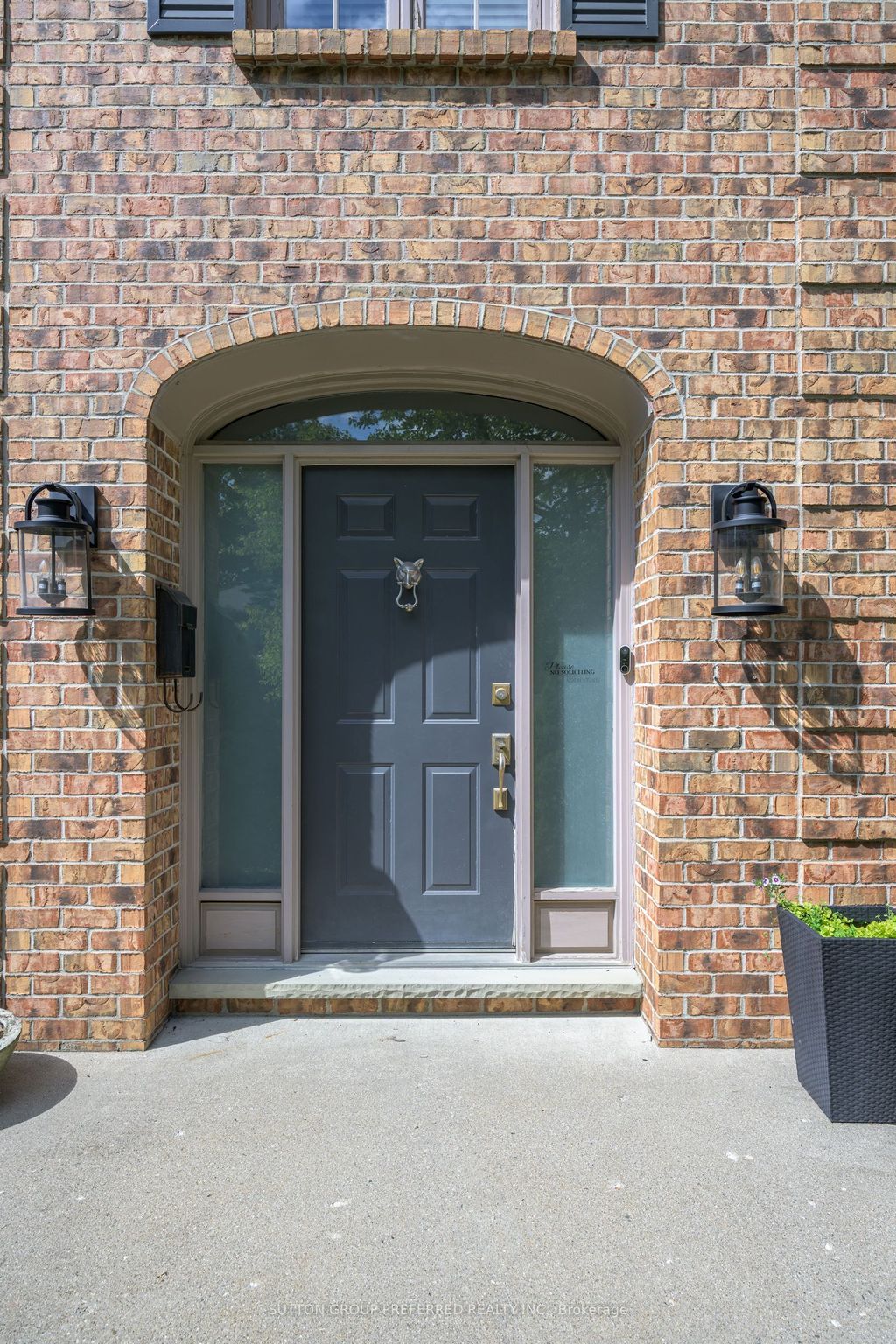 Photo of 22 Mapleton Place, London South, ON N6K 4A5 (MLS # X12475162)