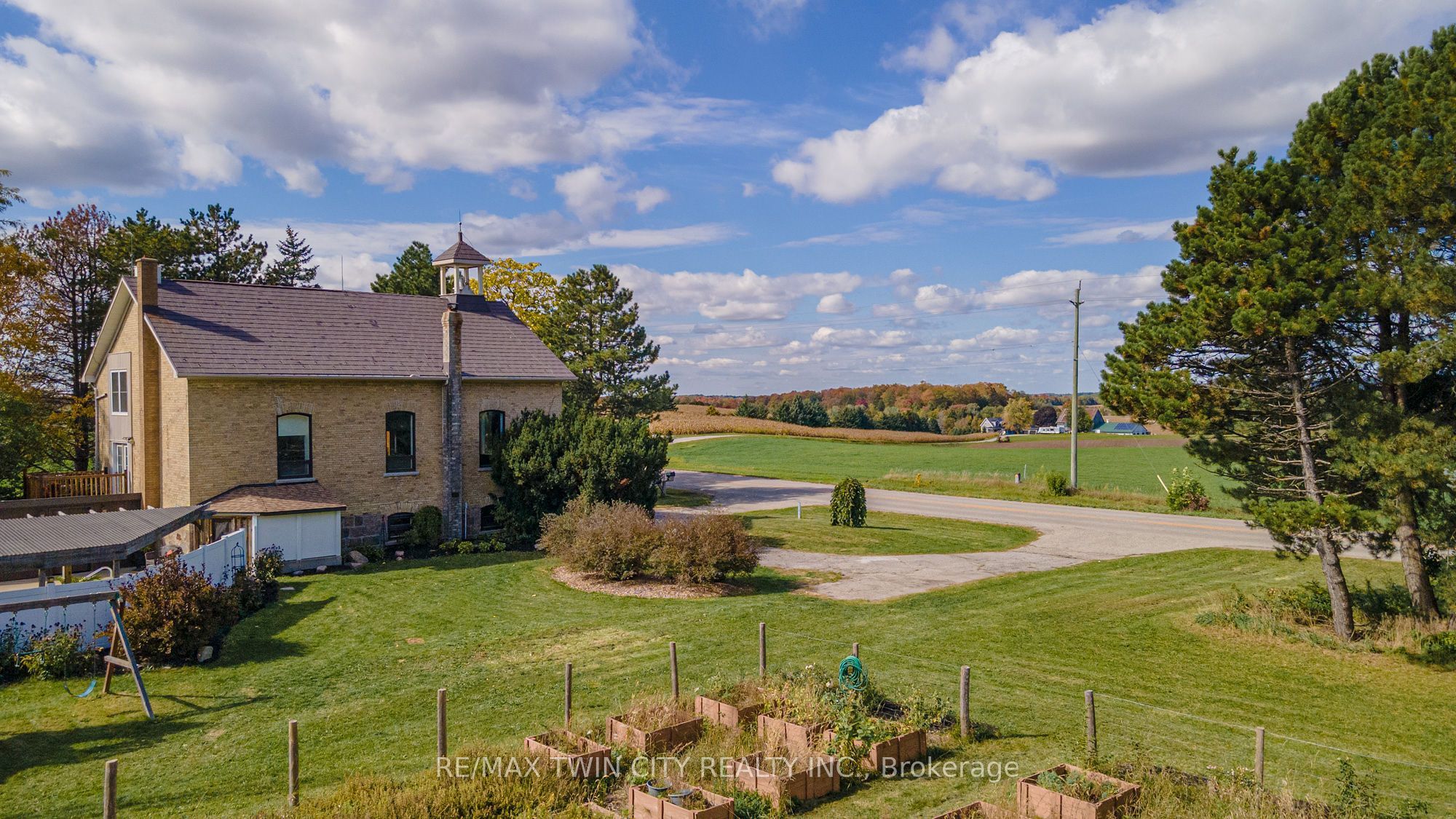 2653 Huron Road