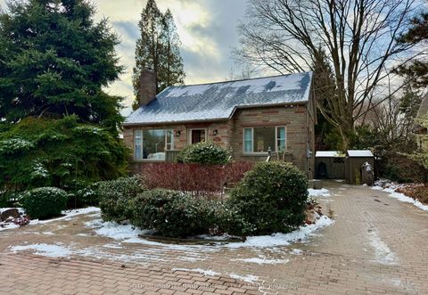 740 Clarkson Road S Mississauga ON L5J 2T9