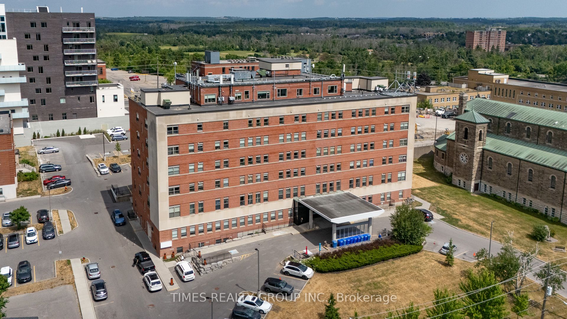 Photo 1 of 17 — 384 Rogers Street G03, Peterborough, ON K9H 7B6