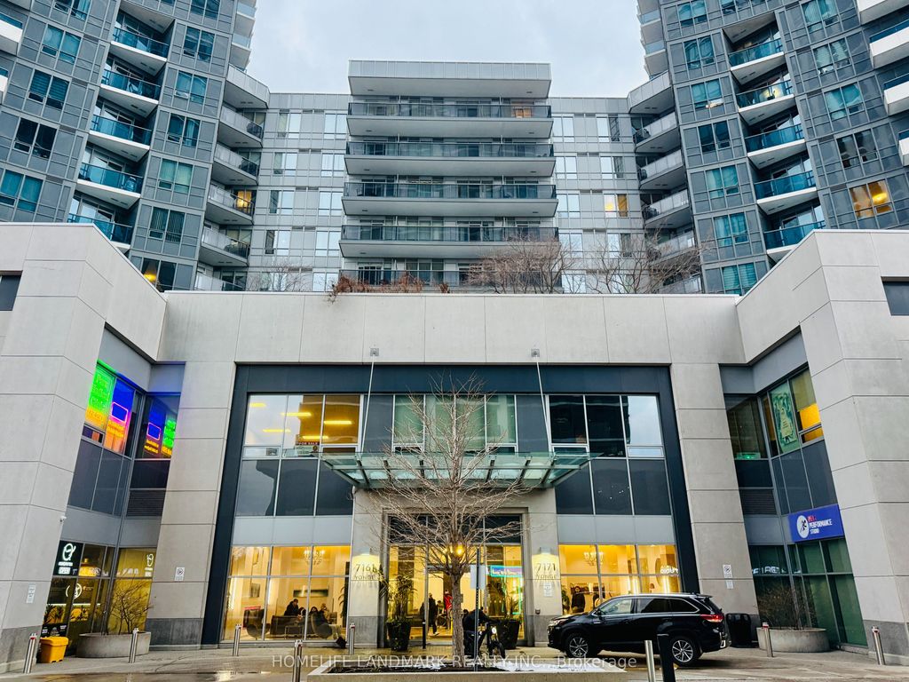 Photo of 7161 Yonge Street #Lph1-15, Markham, ON L3T 0C8 (MLS # N12589098)