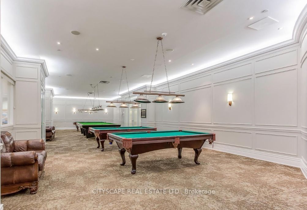 25 Kingsbridge Garden Circle 1421