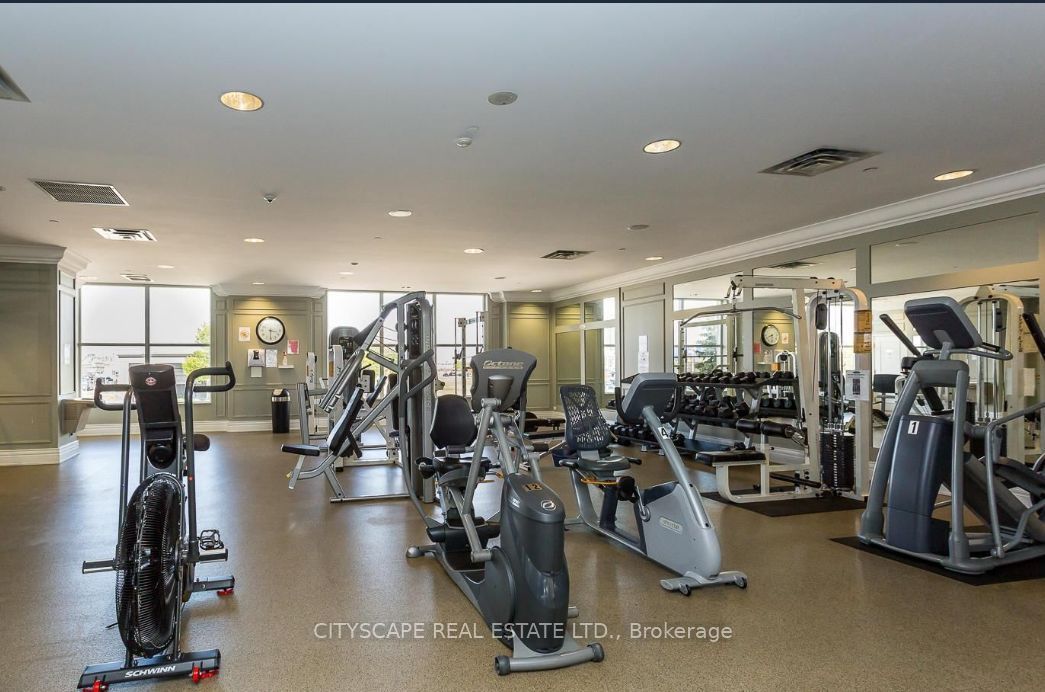25 Kingsbridge Garden Circle 1421