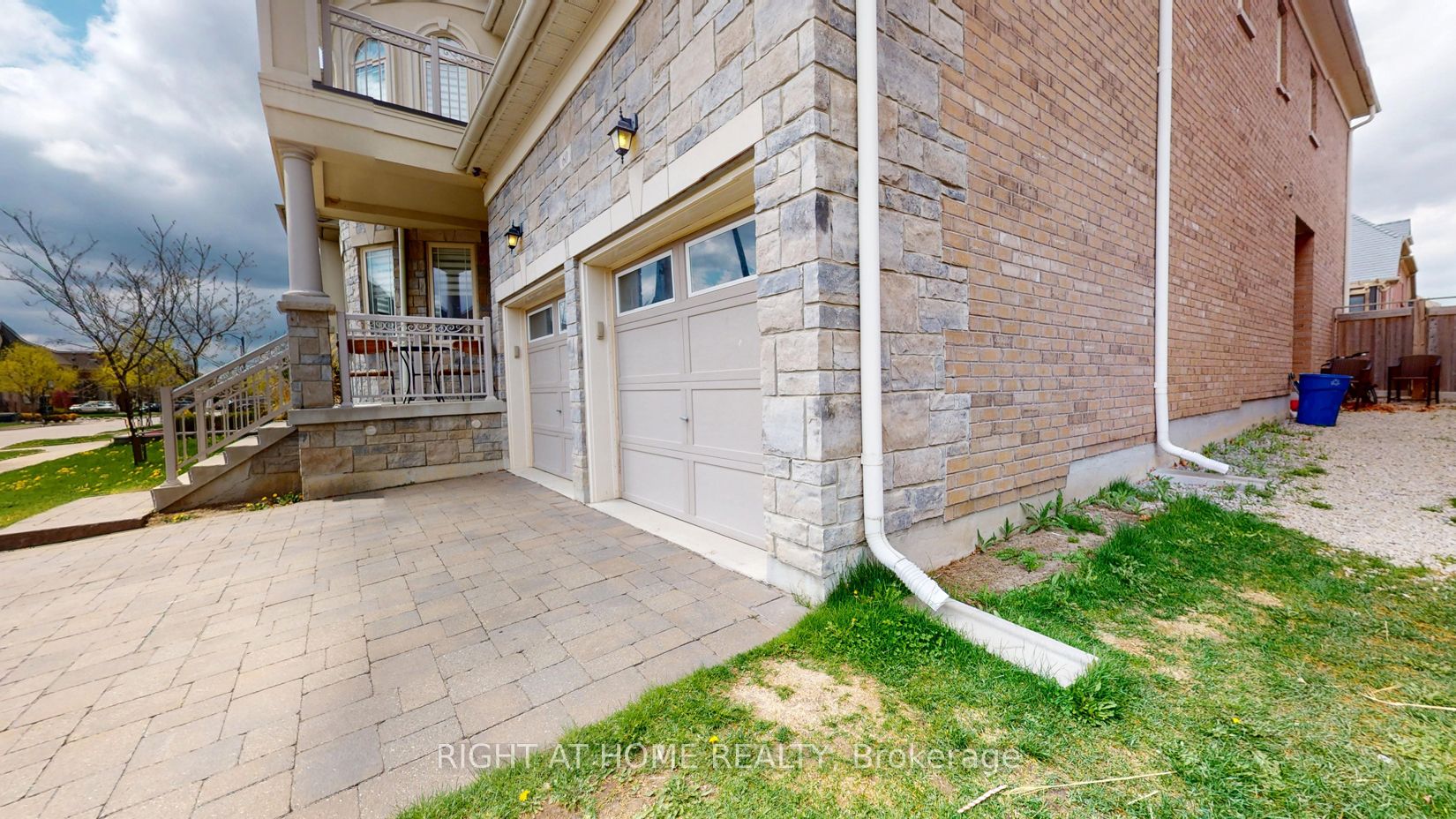 60 Chesney Crescent