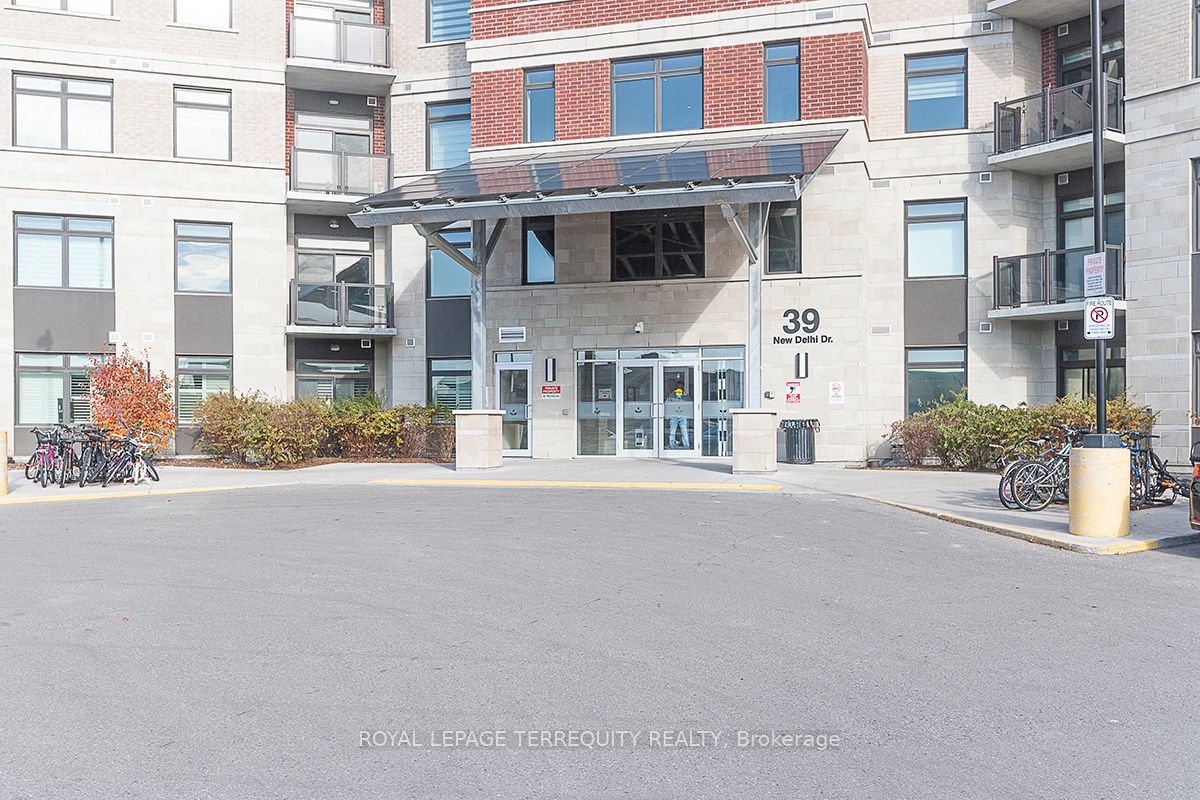 39 New Delhi Drive 616