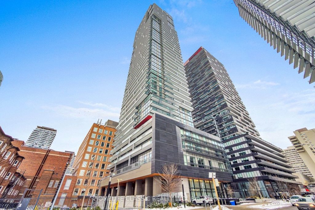 Photo of 39 Roehampton Avenue #1804, Toronto, ON M4P 0G1 (MLS # C12671440)