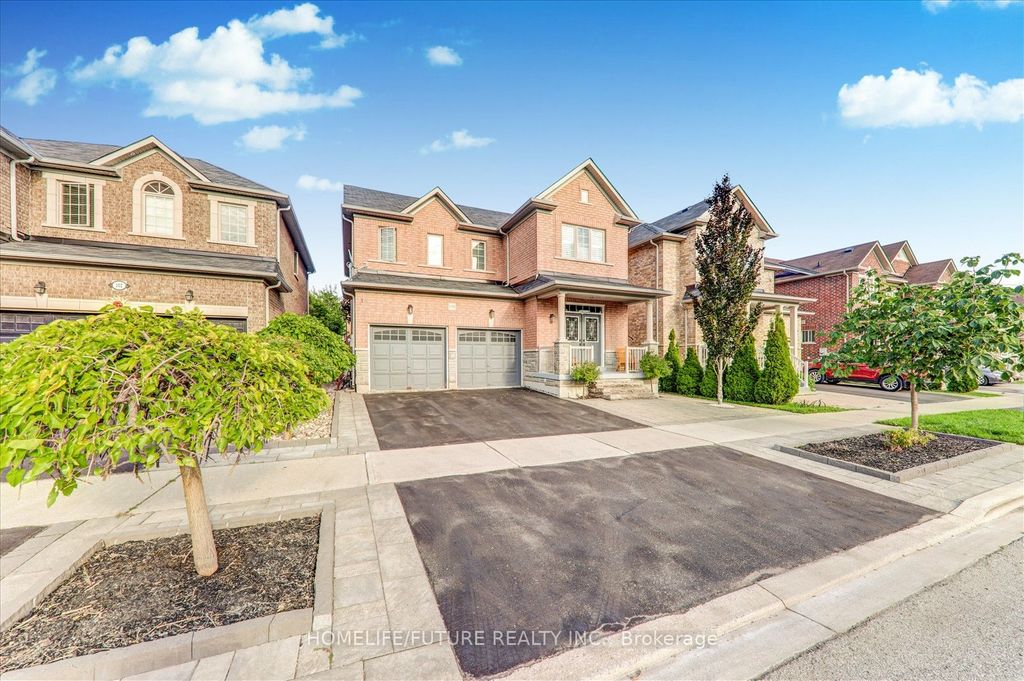 Photo of 100 James Mccullough Road, Whitchurch-Stouffville, ON L4A 0Z2 (MLS # N12457600)