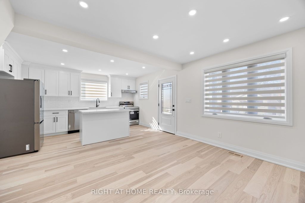 Photo of 961 Victoria Park Avenue, Toronto, ON M4B 2J4 (MLS # E13000064)