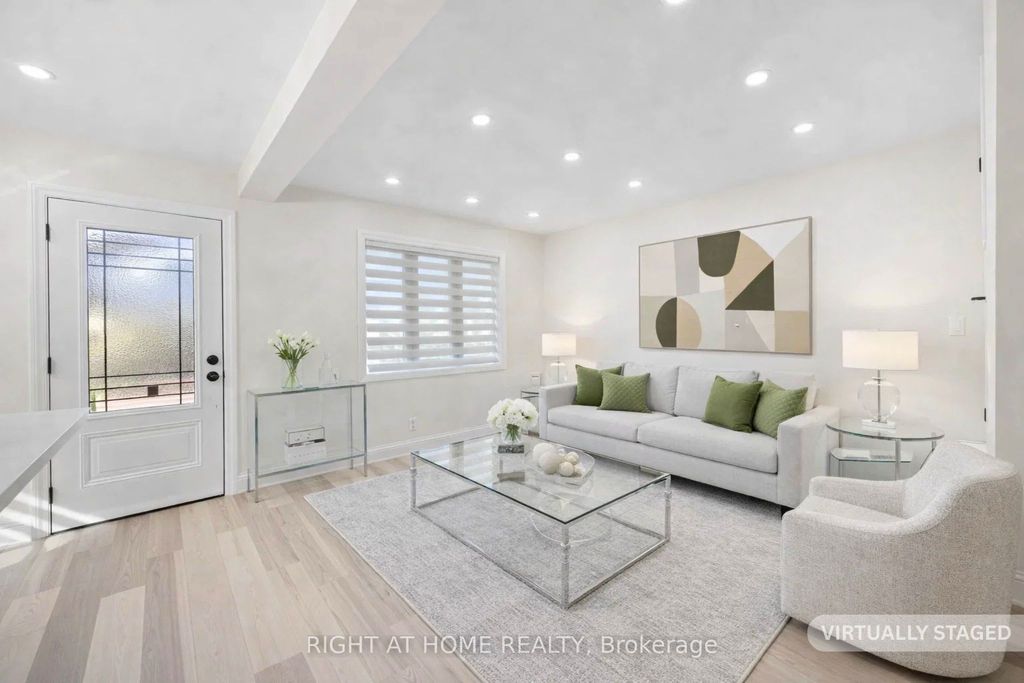 Photo of 961 Victoria Park Avenue, Toronto, ON M4B 2J4 (MLS # E13000064)