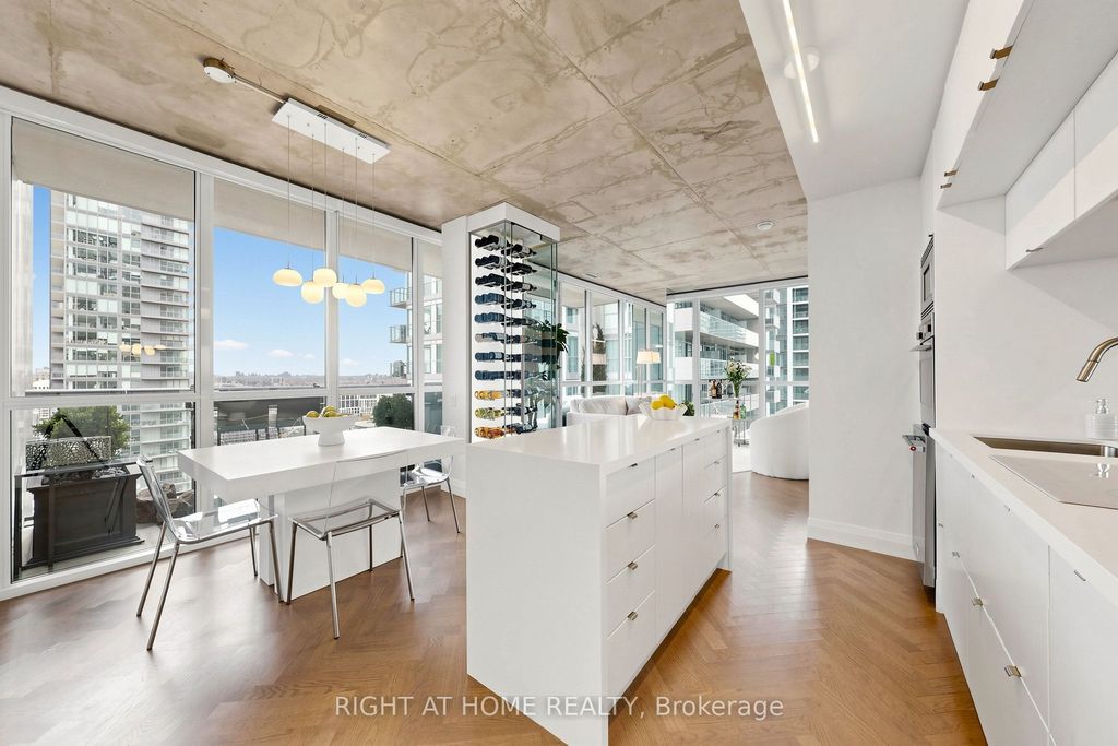 Photo of 88 Blue Jays Way #2409, Toronto, ON M5V 0L7 (MLS # C13090516)