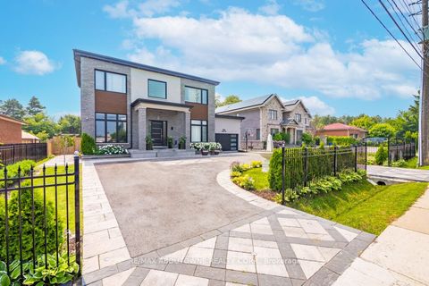 334 Third Lane Oakville ON L6L 4A4