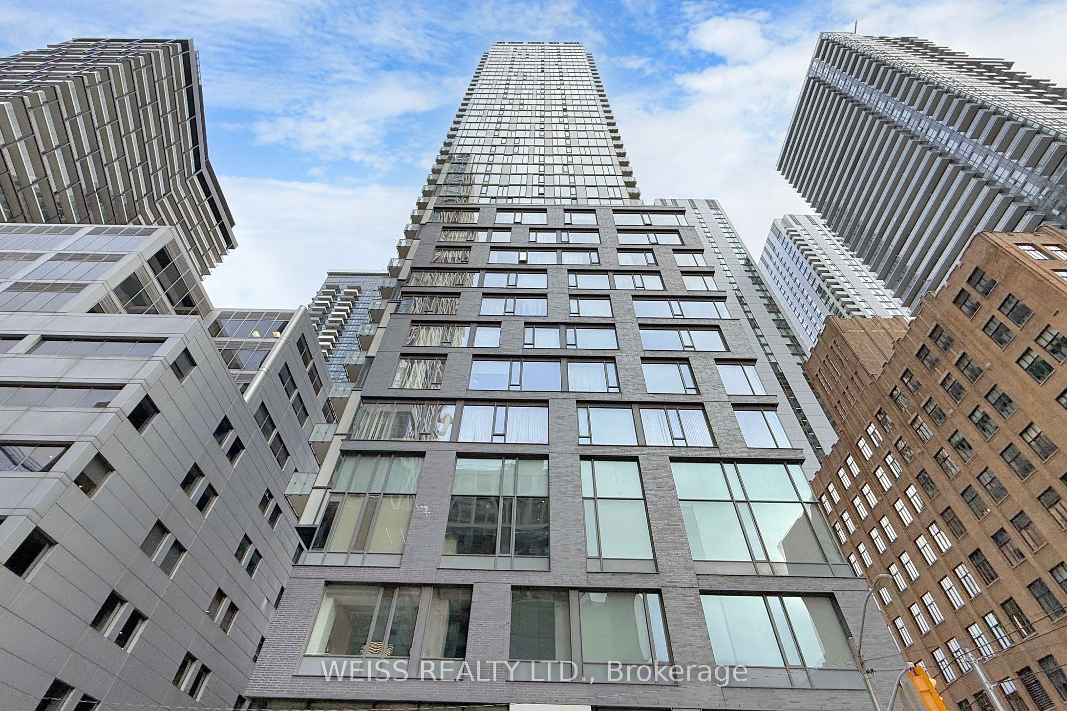101 Peter Street W 1408