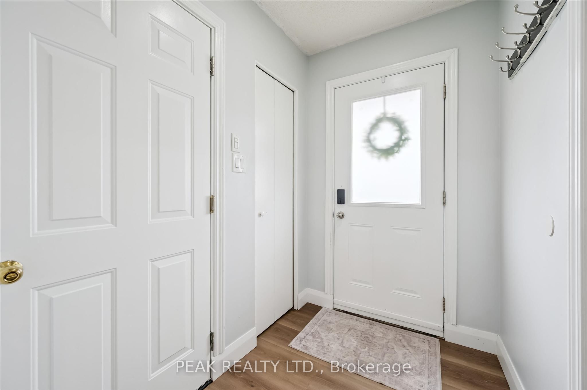 235 CEDARBRAE Avenue B