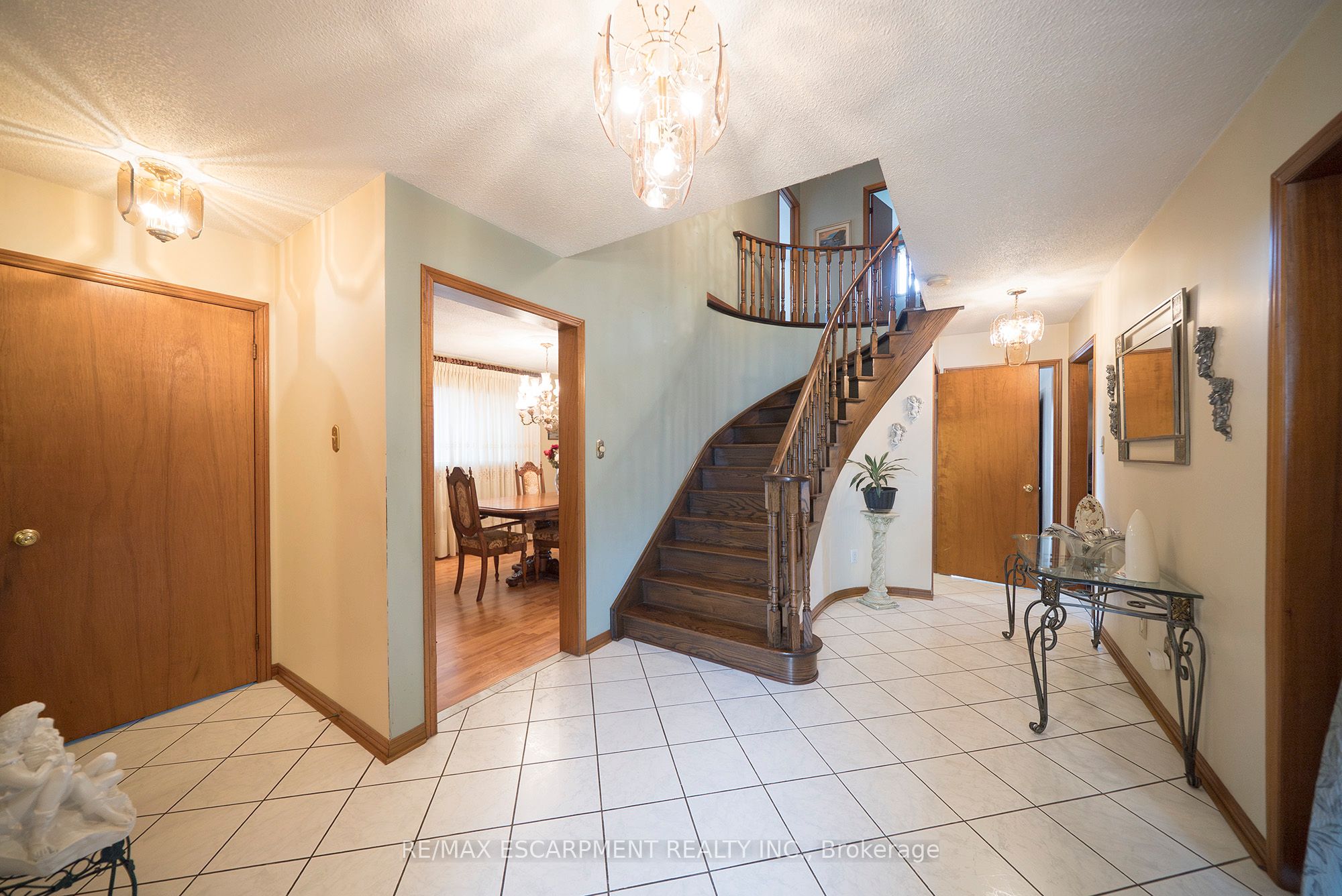 2057 Wincanton Crescent