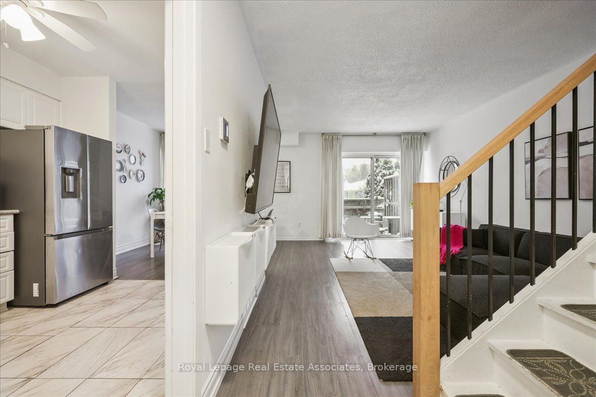 1230 Gripsholm Road 17