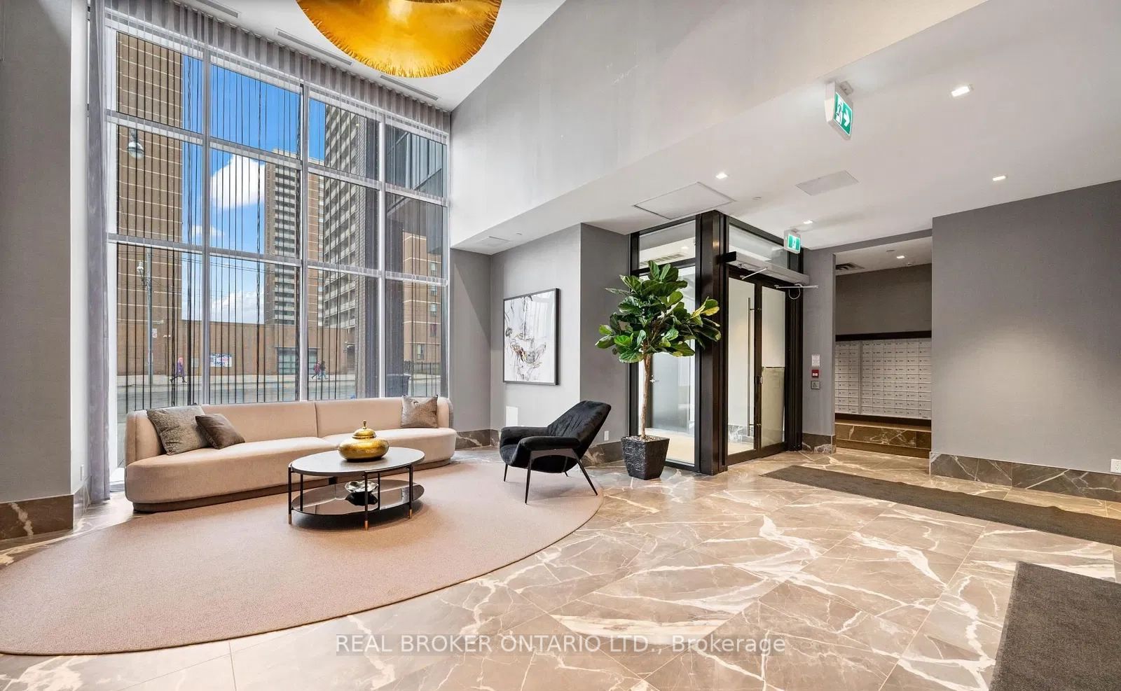 286 Main Street 2602