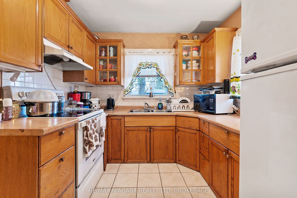 Photo of 5999 Montrose Road, Niagara Falls, ON L2H 1L4 (MLS # X12892038)