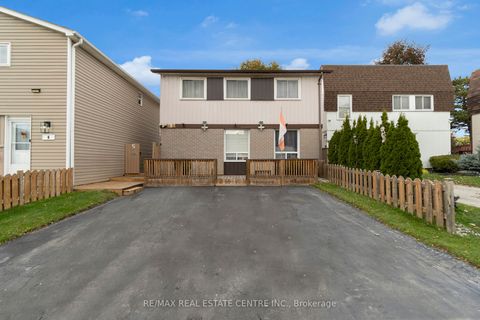 5 Hawkins Court Brampton ON L6S 2N7