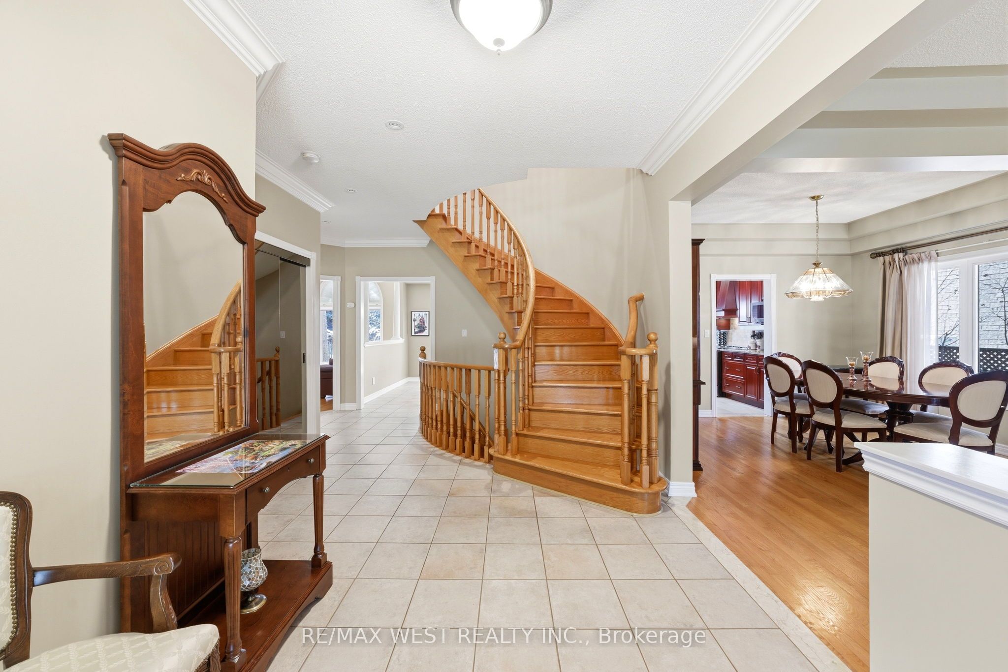 2180 North Ridge Trail