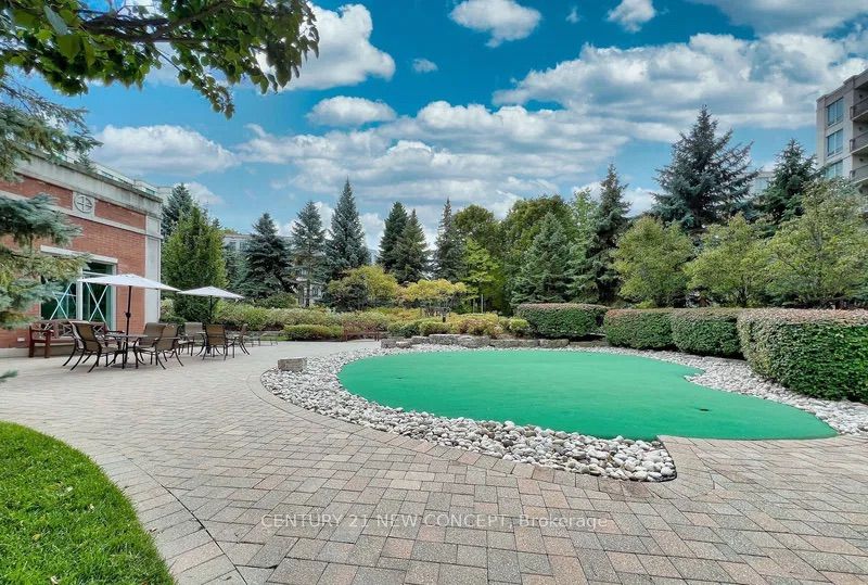 28 William Carson Crescent 320