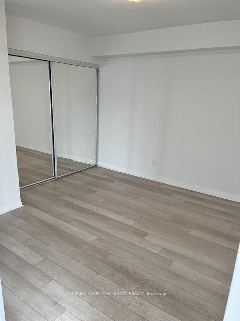 275 Yorkland Road 1602