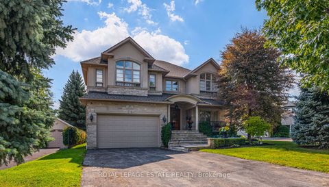 81 Naughton Drive Richmond Hill ON L4C 8B3
