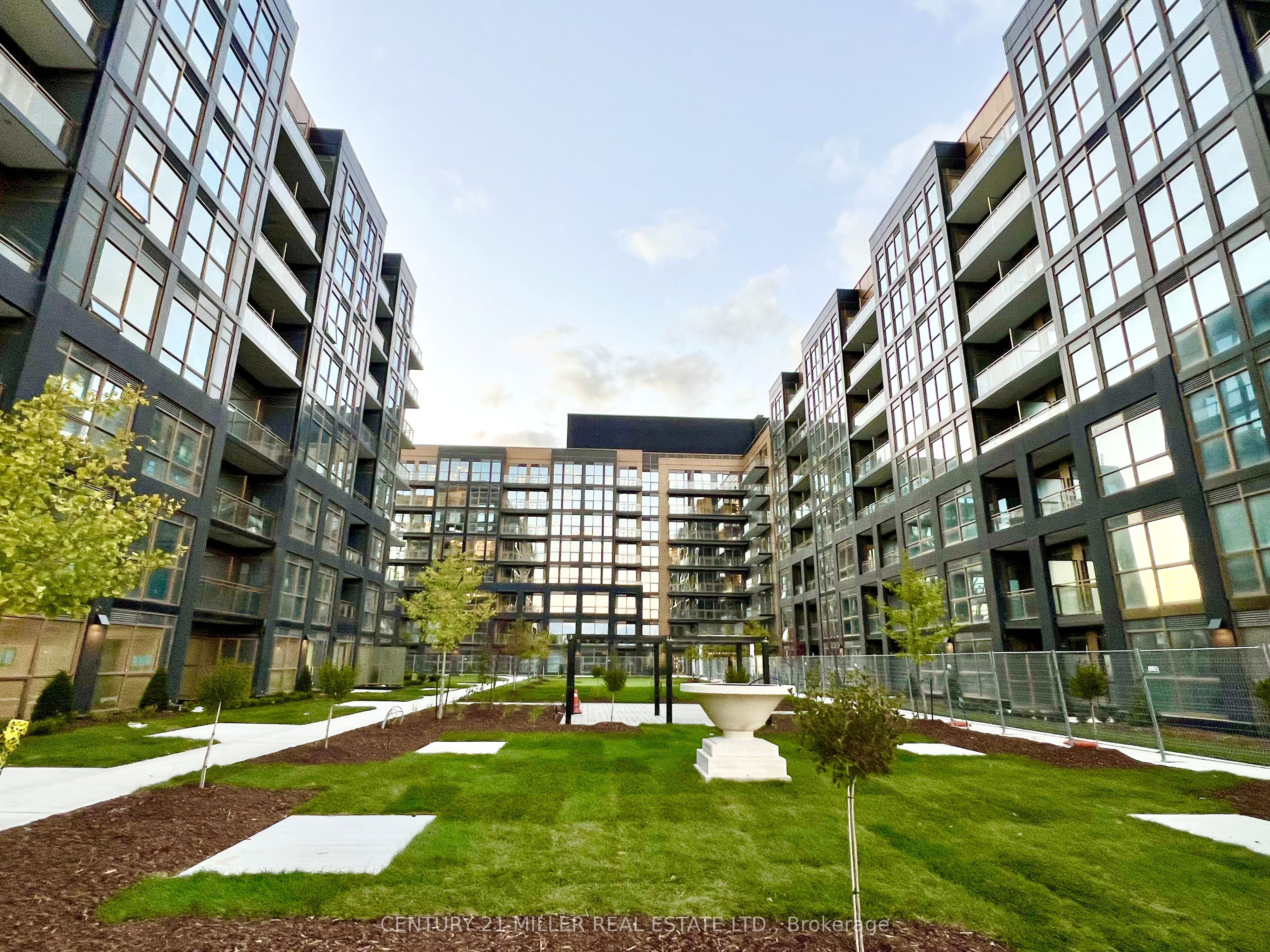 2333 Khalsa Gate 209