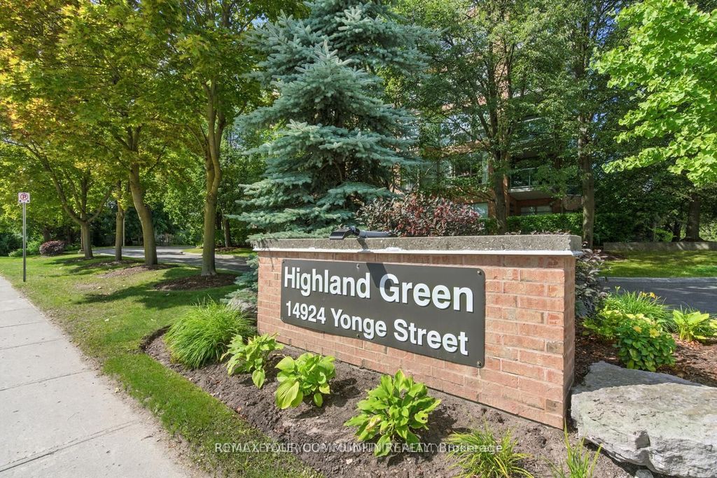 Photo of 14924 Yonge Street #305, Aurora, ON L4G 6H7 (MLS # N12829890)