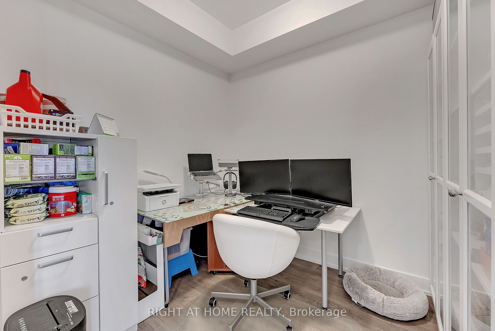 9471 Yonge Street 1616