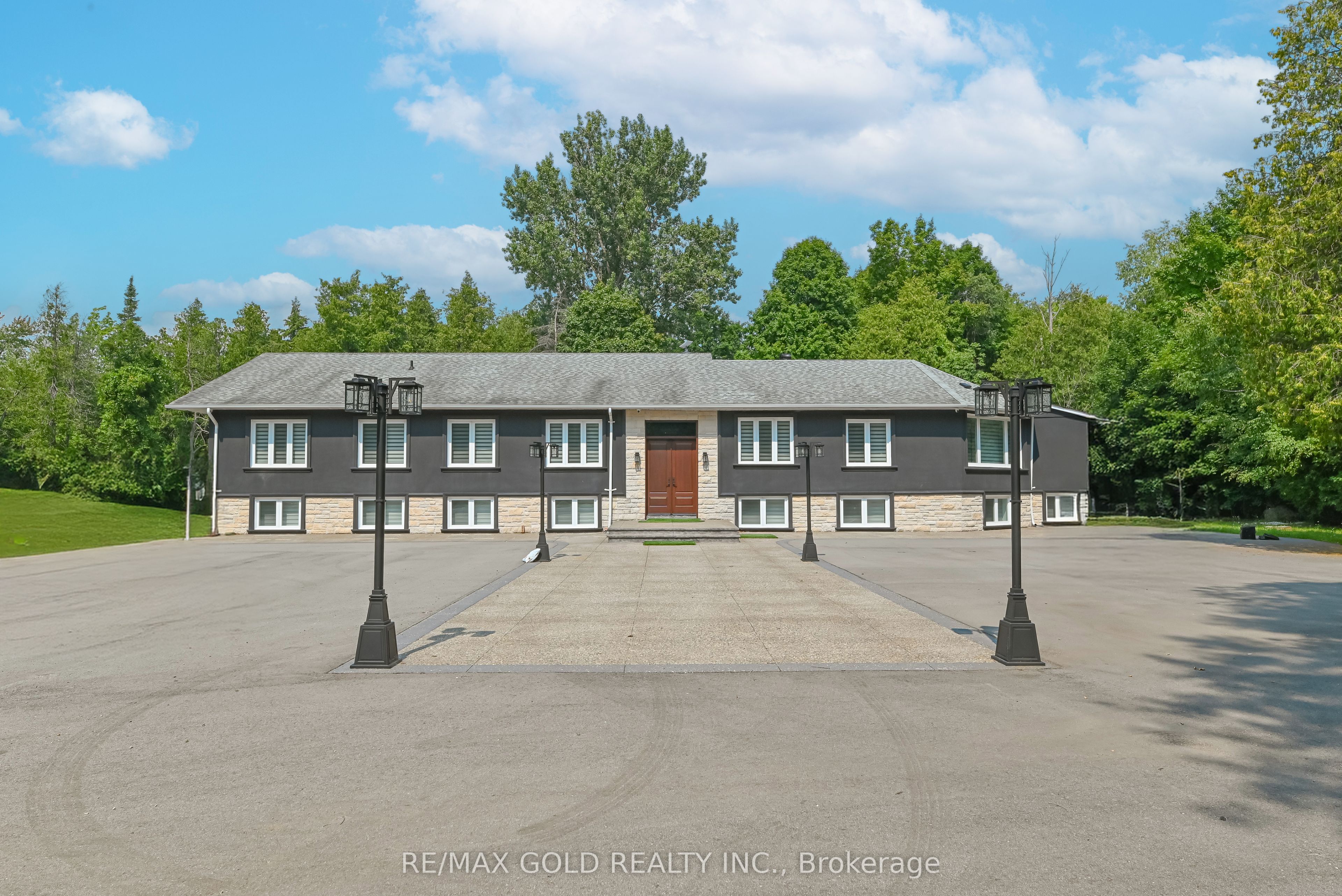 12373 Highway 7 N/A