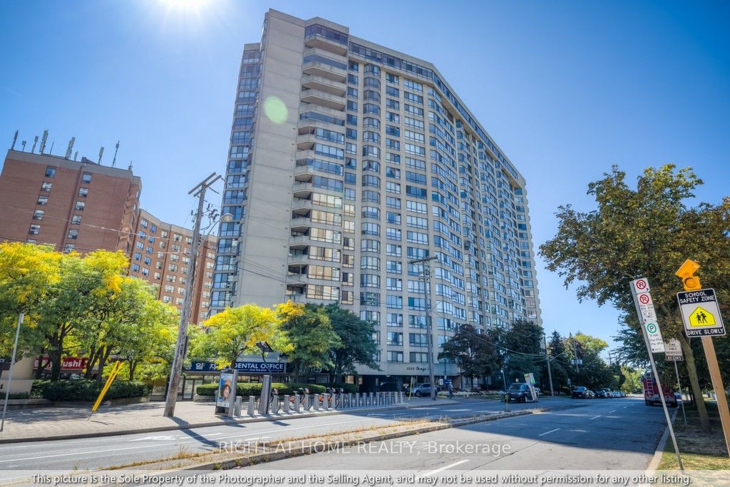 Photo of 5444 Yonge Street #1810, Toronto, ON M2N 6J4 (MLS # C13810272)