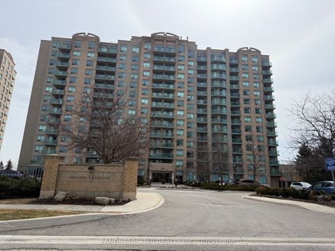 39 Oneida Crescent 906 Richmond Hill ON L4B 4T9
