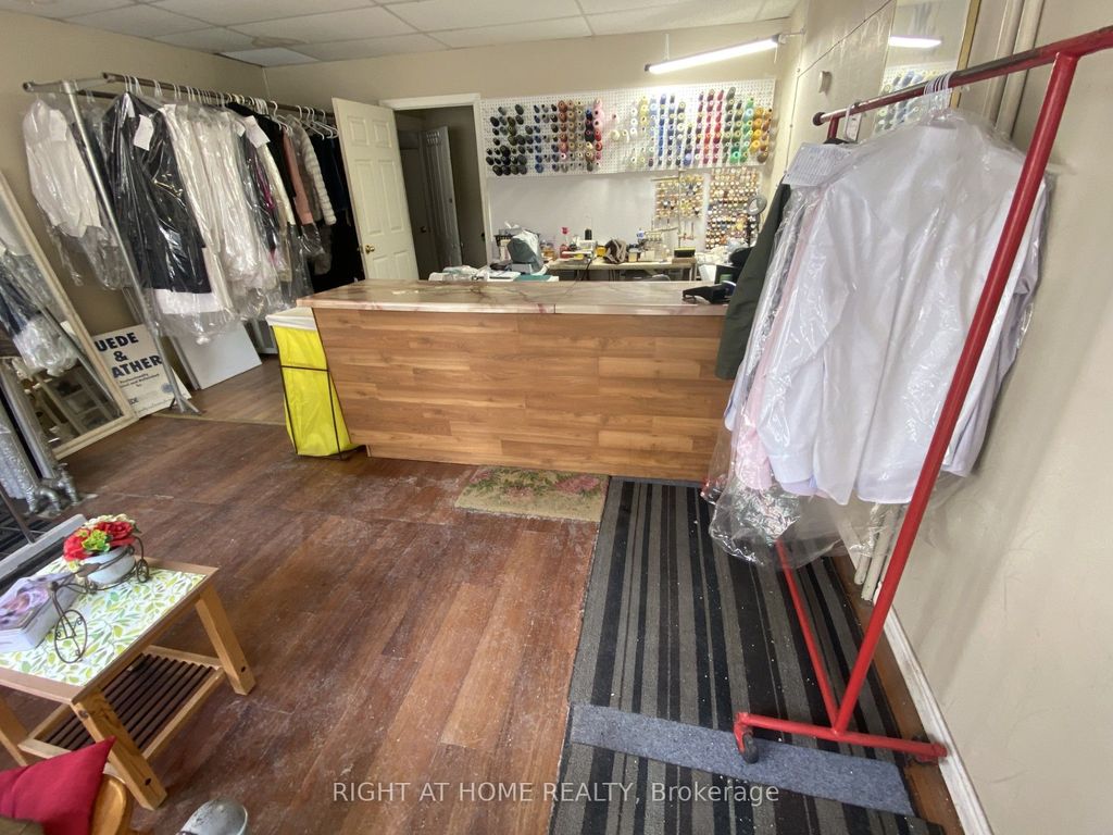 Photo of 1286 Ontario Street, Burlington, ON L7S 1E8 (MLS # W12858000)