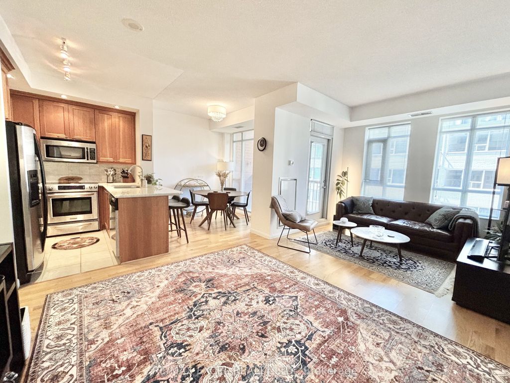 Photo of 900 Mount Pleasant Road #426, Toronto, ON M4P 3J9 (MLS # C13033928)