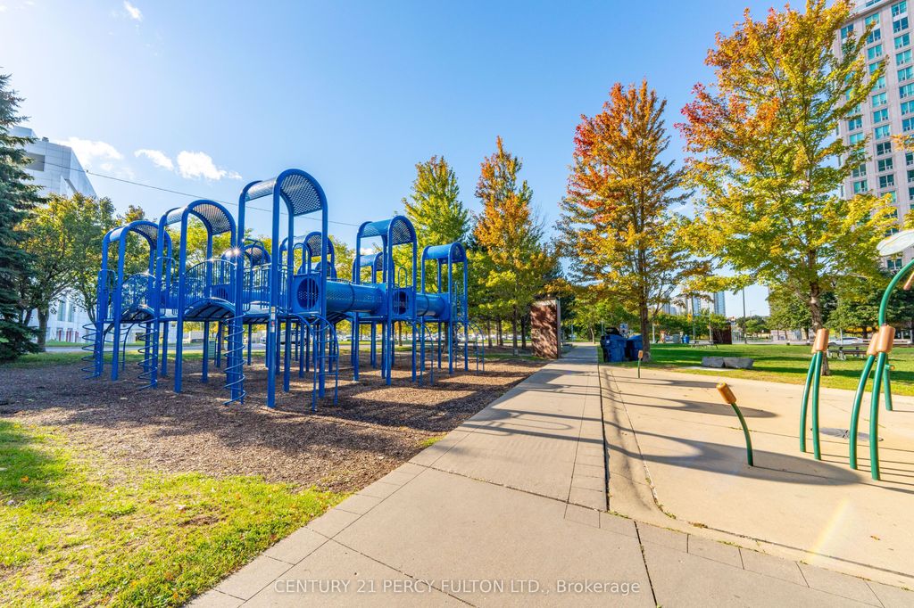 Photo of 8 Lee Centre Drive #1007, Toronto, ON M1H 3H8 (MLS # E12457684)