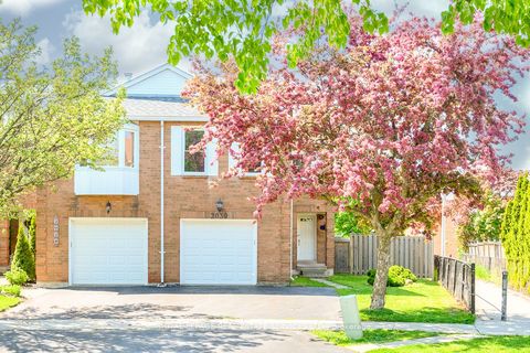 2030 Glenada Crescent Oakville ON L6H 4M5