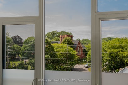 60 Haslett Avenue 404 Toronto ON M4L 0A9