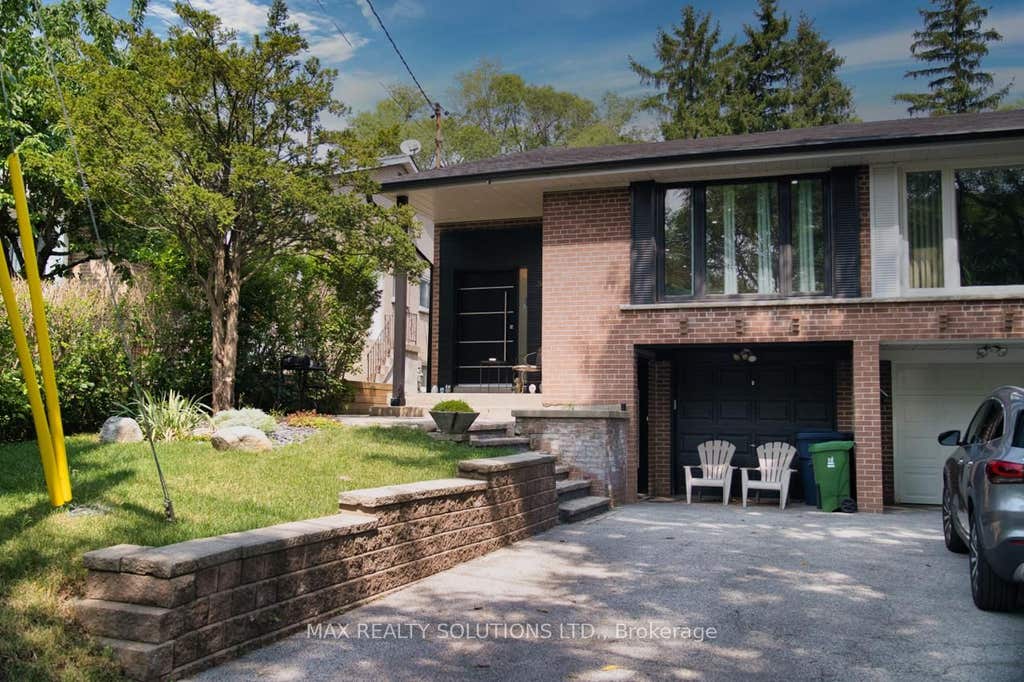 Photo of 31 Lochinvar Crescent, Toronto, ON M3A 3J9 (MLS # C13708836)