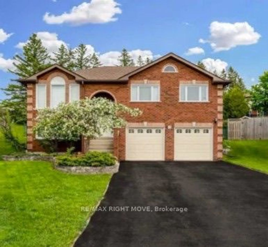 Photo of 15 Watson Court, Orillia, ON L3V 7S5 (MLS # S12832216)