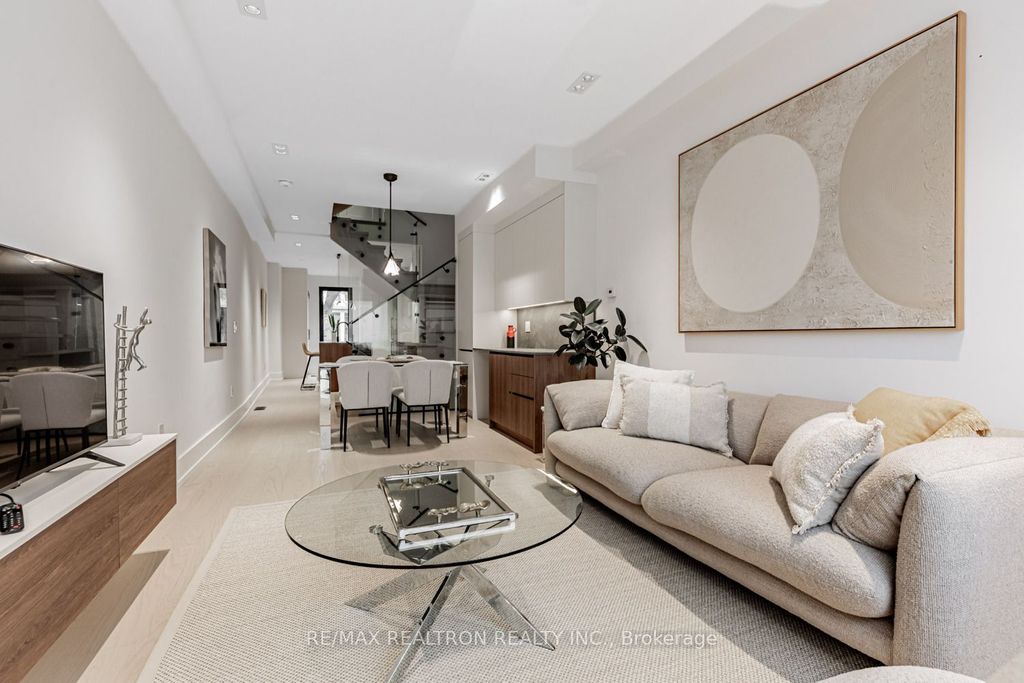 Photo of 673 Crawford Street, Toronto, ON M6G 3K1 (MLS # C12673264)