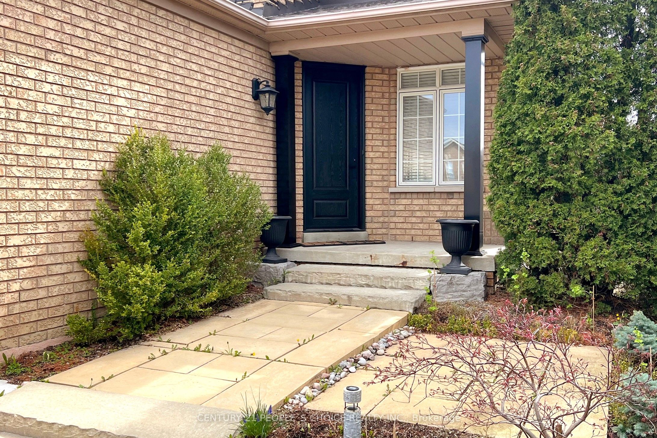 401 Cranston Park Avenue