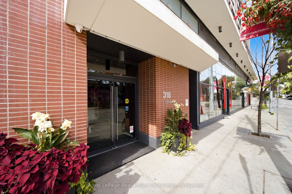 Photo of 318 King Street E #302, Toronto, ON M5A 0C1 (MLS # C13795666)
